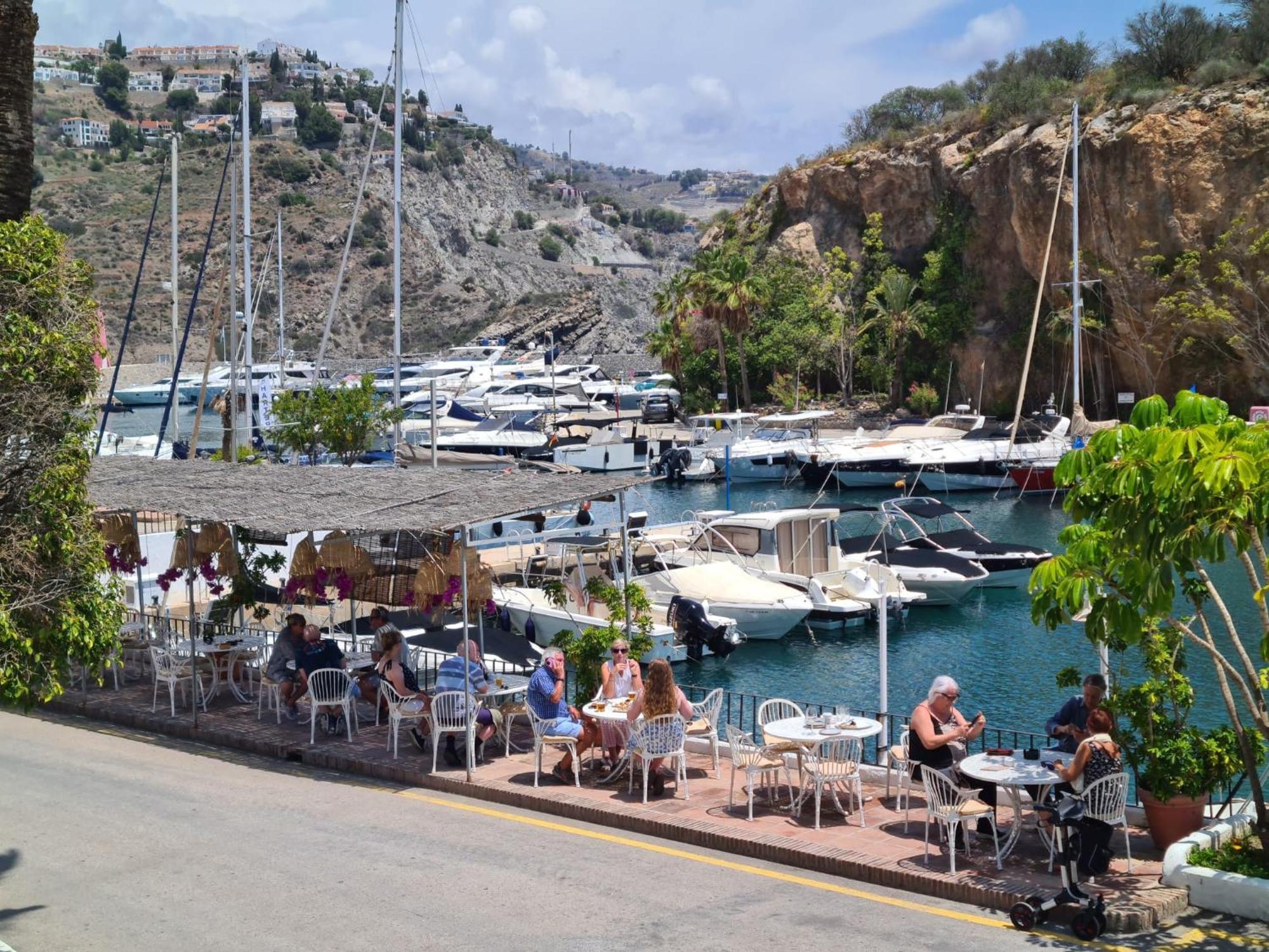 Sunny Getaway Apartment La Herradura  Bagian luar foto